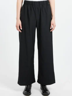 A Punto B - P1798 Trousers in Black