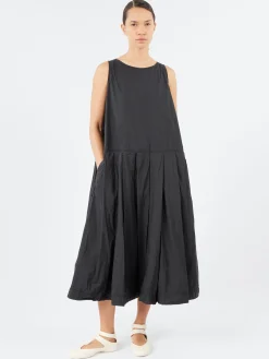 Album Di Famiglia - Pleated Sleeveless Dress TC in Black