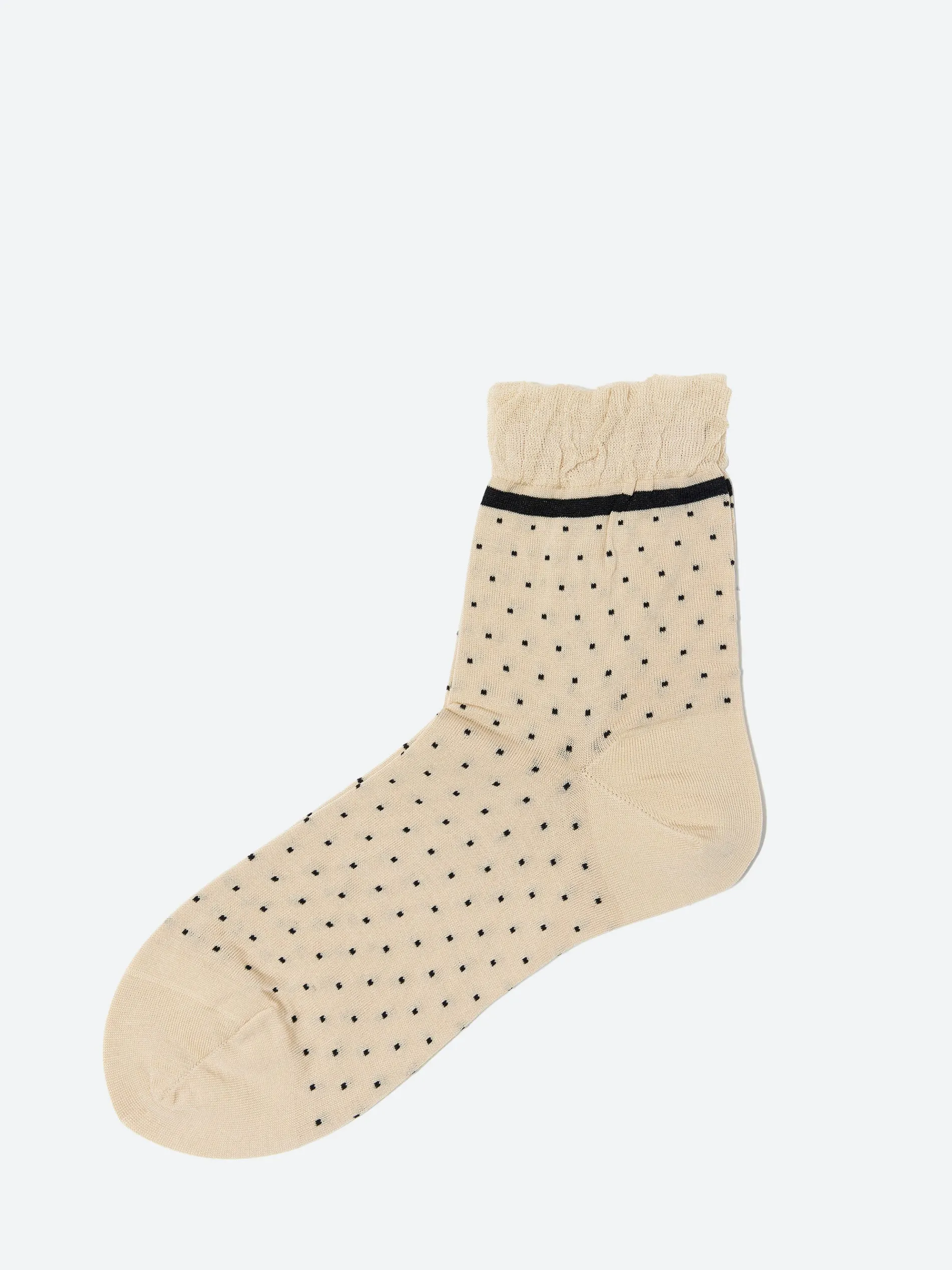 Antipast - The Sky Point Ankle Socks in Ivory