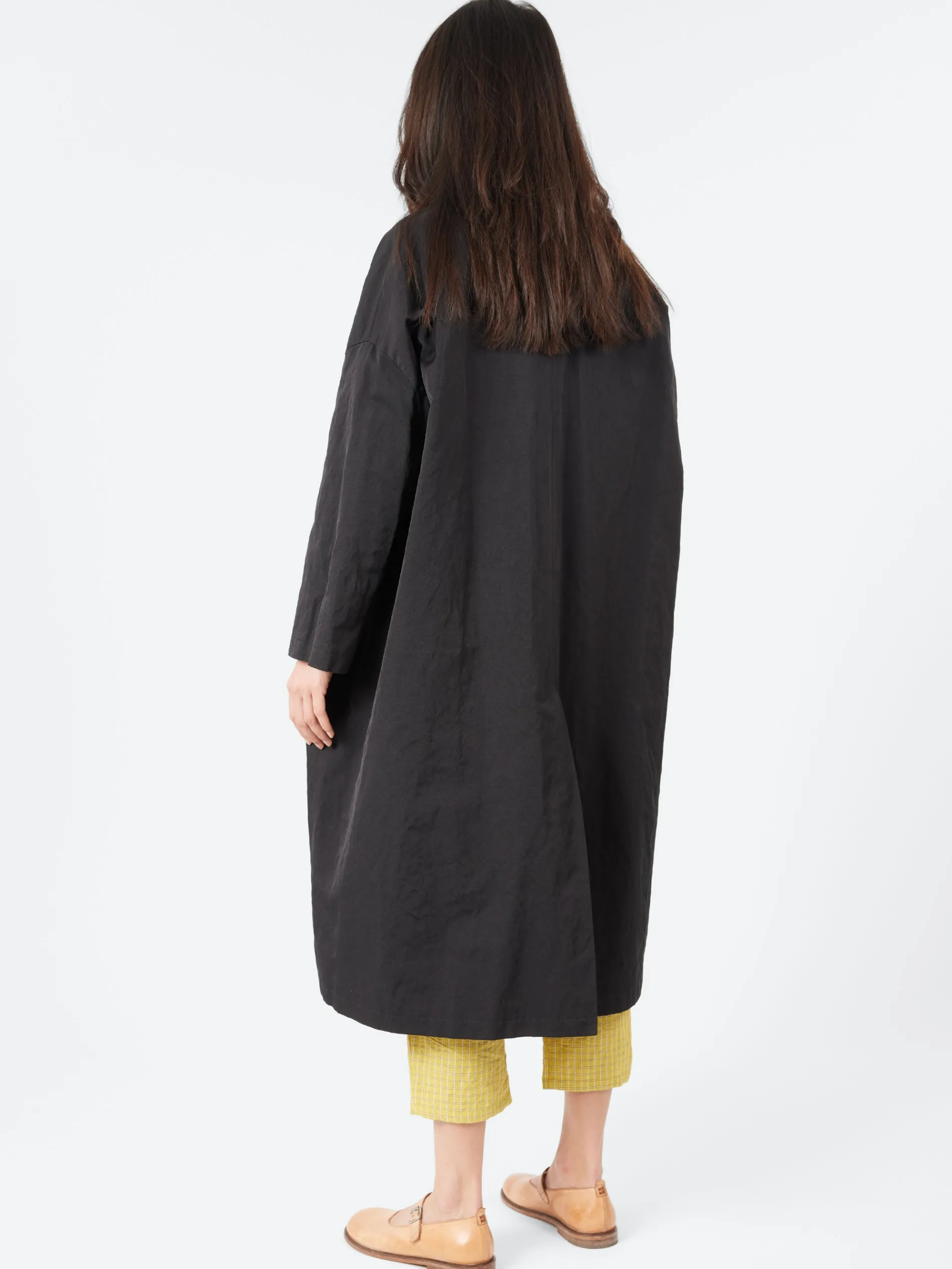 ApuntoB - P1948 Long Coat in Black