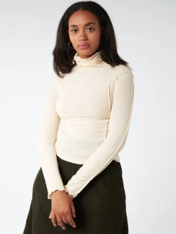 Baserange - Omato Turtleneck in Off White