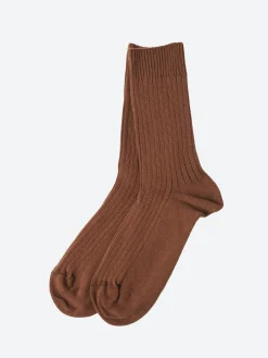Baserange - Rib Ankle Socks in Occular (Warm Brown)