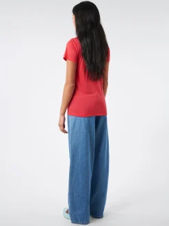 Baserange - Tee Shirt in Dio Red