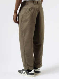 BEAMS PLUS - 2 Pleat Chino in Olive