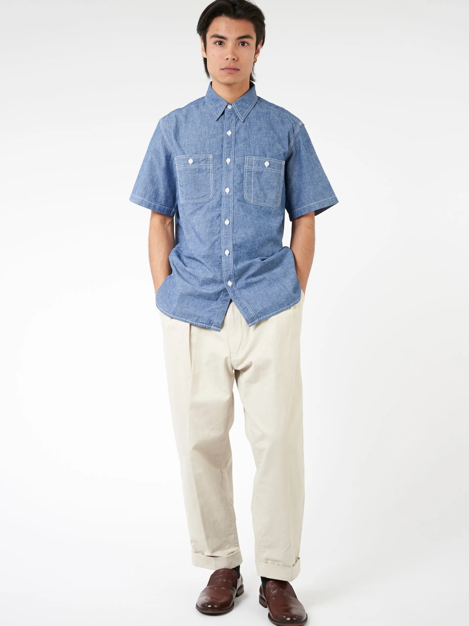 BEAMS PLUS - Chambray Short Sleeve Work Shirt in Blue