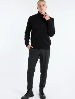 BEAMS PLUS - 9g Wool Turtleneck in Black