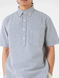 BEAMS PLUS - Seersucker Pullover Short Sleeve Button Down Shirt in Gingham