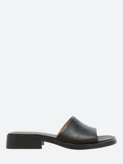 Camper - Dana in Black