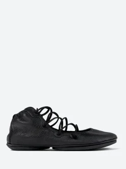 Camper - Right Nina Lace-Up Flats in Black