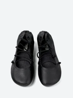 Camper - Right Nina Lace-Up Flats in Black