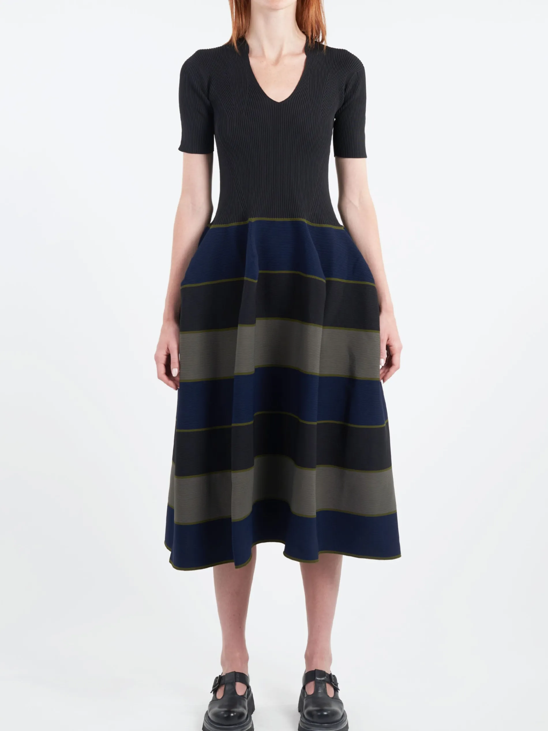 CFCL - Pottery Stand-Up Collar Short Sleeve Dress in Black and Multi