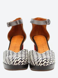 Chie Mihara - Damaho in Black, Plomo and Clavel