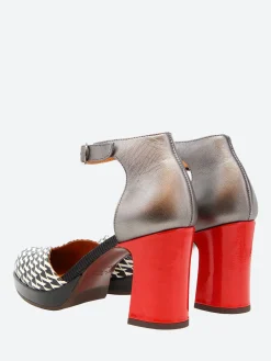 Chie Mihara - Damaho in Black, Plomo and Clavel