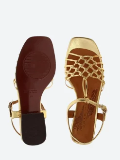 Chie Mihara - Tante in Gold Citroen