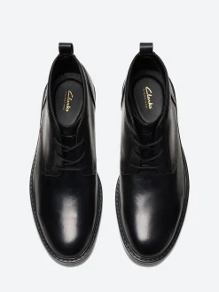 Clarks - Aldwin Chukka Boot in Black