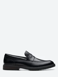 Clarks - Aldwin Step Loafer in Black