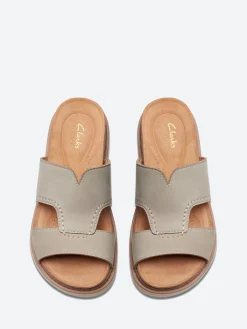 Clarks - Arwell Walk in Stone Nubuck