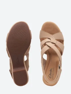 Clarks - Giselle Beach in Sand Suede