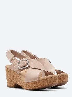 Clarks - Giselle Dove in Sand Nubuck