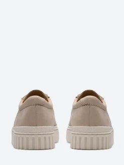 Clarks - Mayhill Walk in Sand Nubuck