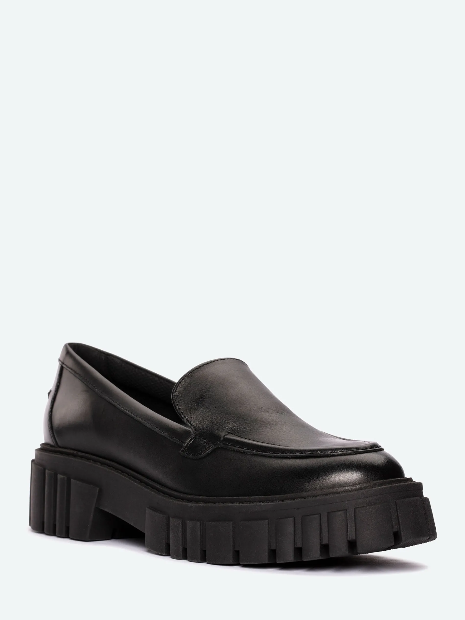 Clarks - Page Loafer in Black
