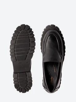 Clarks - Page Loafer in Black