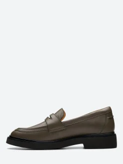 Clarks - Splend Edge Loafer in Dark Olive