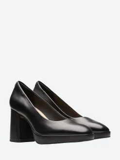 Clarks - Zoya85 Court in Black Leather