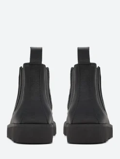 Clarks Originals - Walla Chelsea in Black