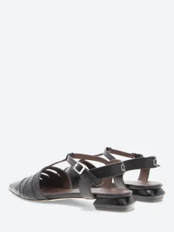 collection PRIVÉE? - C1492 Pointed Toe Flats in Black