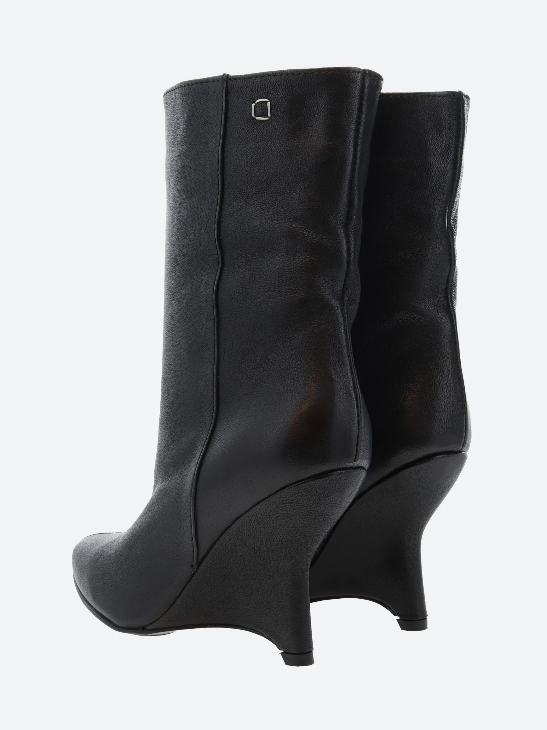 collection PRIVÉE? - C1398 Wedge Boot in Black