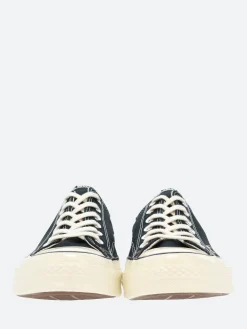 Converse - Chuck 70 Low Top in Black
