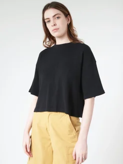 Girls of Dust - Big T Cropped in Black