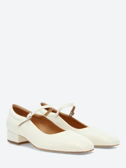 gravitypope - Bell Mary Jane in Nude Cicca Nappa