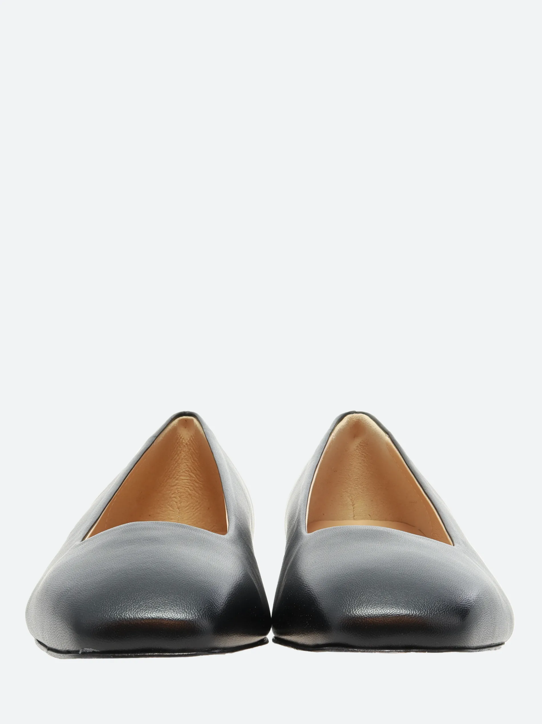 gravitypope - Betty in Black Nappa