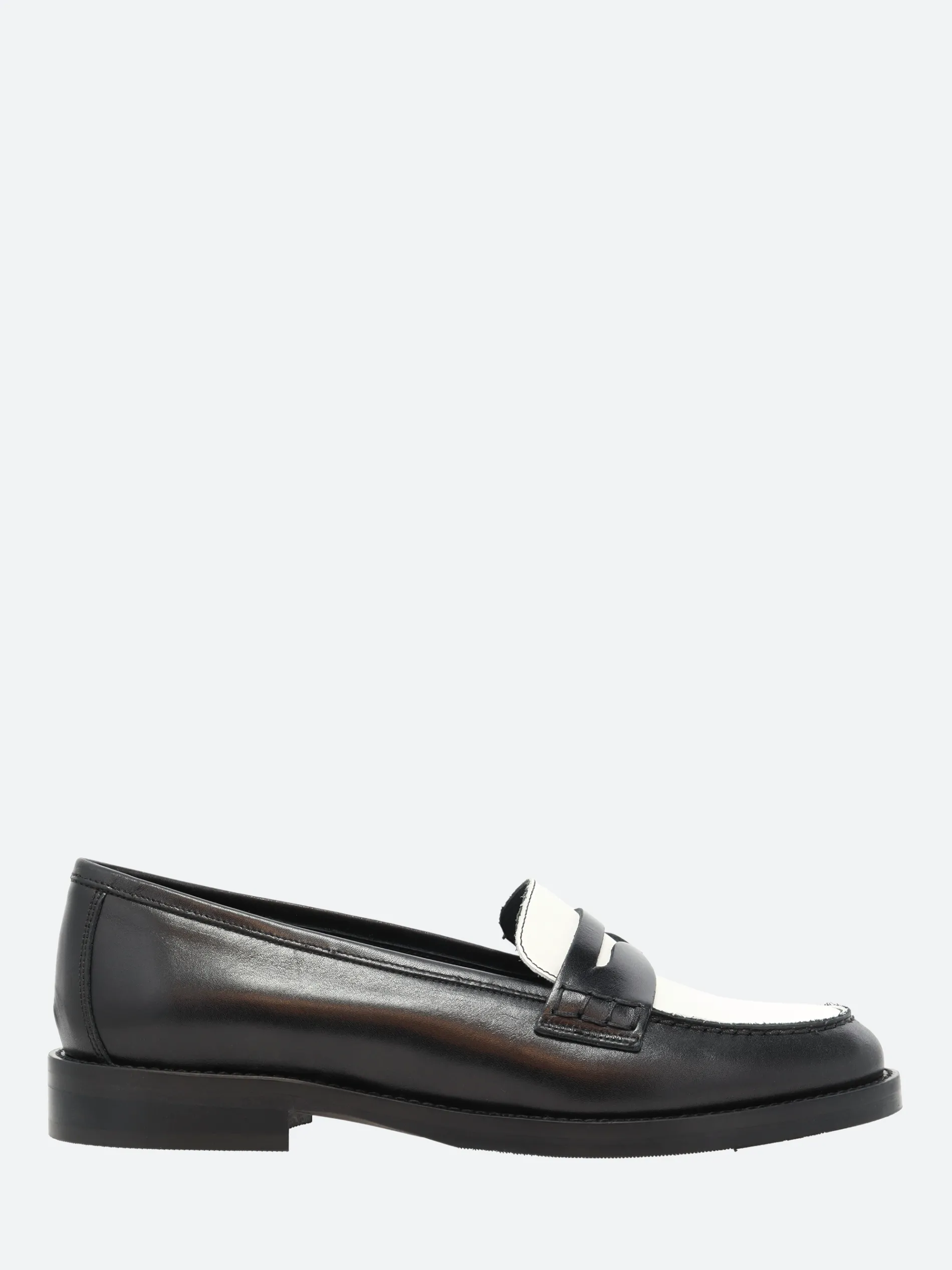 gravitypope - Briana in Nero and Bianco Icas