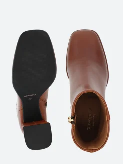 gravitypope - Grizel in Cognac Vitello