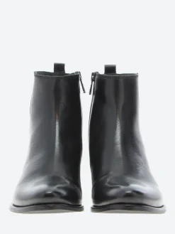 gravitypope - Helenor in Black