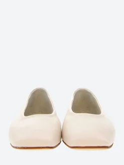 gravitypope - Jaana Ballet Flats in Off White