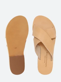 gravitypope - Kaia in Natural