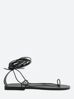 gravitypope - Kalika in Black