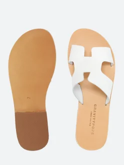 gravitypope - Kara in White