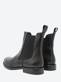 gravitypope - Madge in Nero Divina