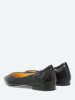 gravitypope - Nabina Flats in Nero Nappa