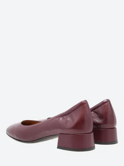 gravitypope - Nadia in Bordeaux