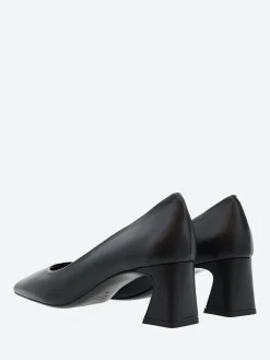 gravitypope - Nadie in Nero Nappa