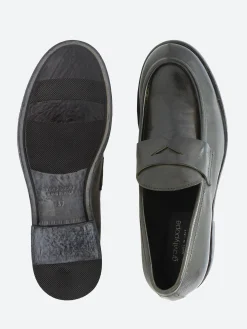 gravitypope - Raelee in Bottle Drill