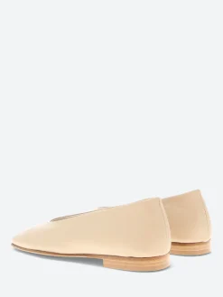 gravitypope - Raina Ballet Flats in Sand Baffi