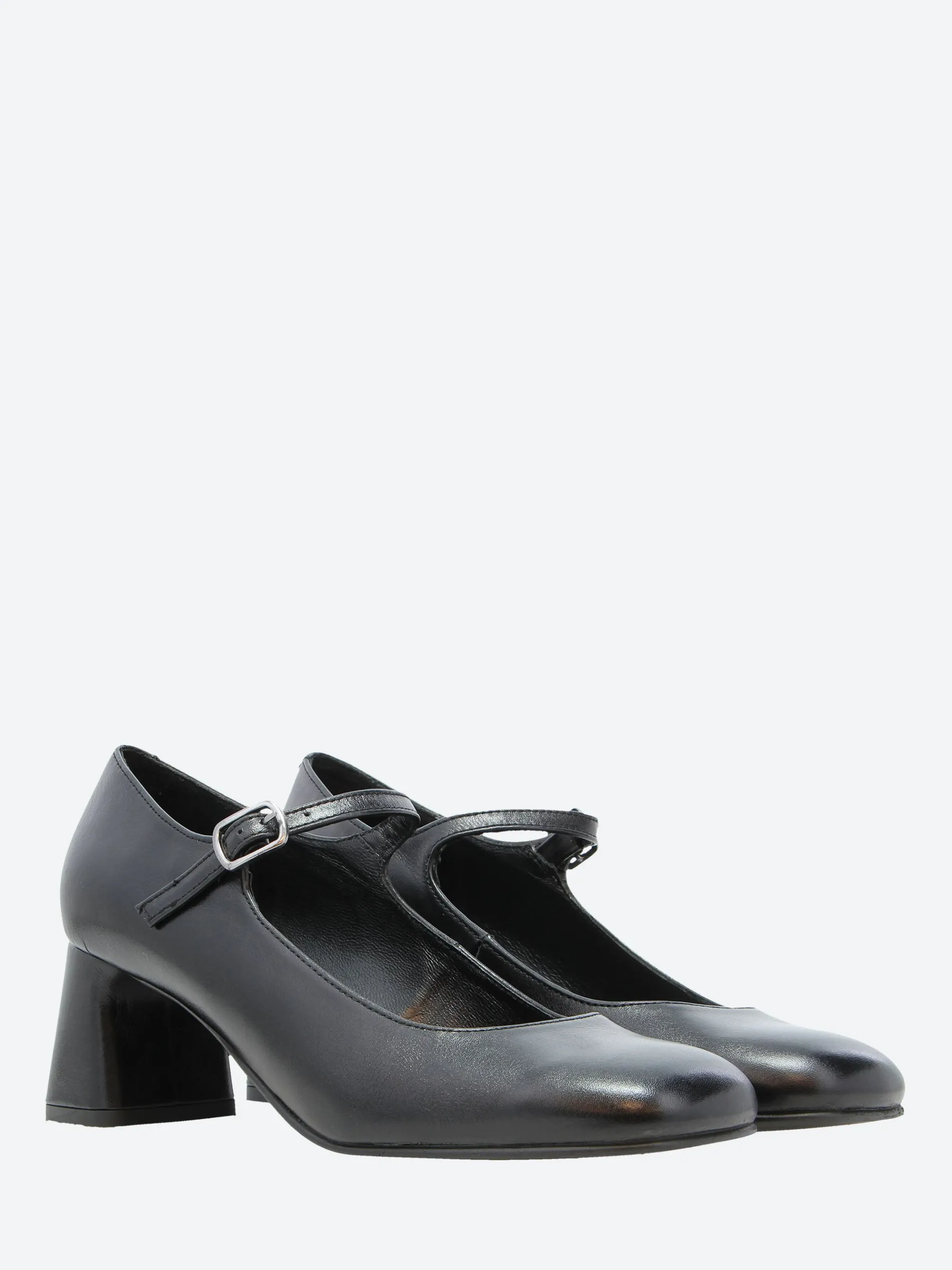 gravitypope - Zaba in Black Coy