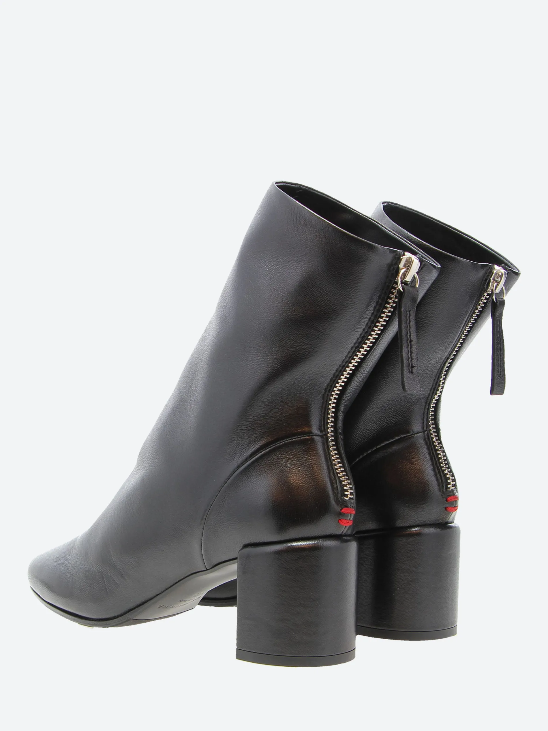 Halmanera - Beta 26 in Nero Baron